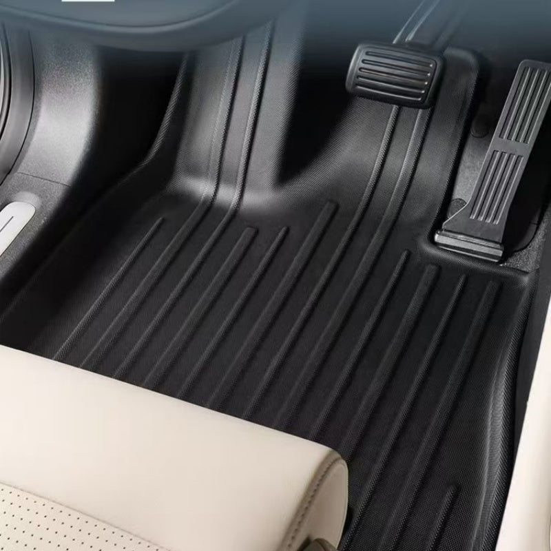 PLACEHOLDER photo — replace with Veltro’s own: boot mat
